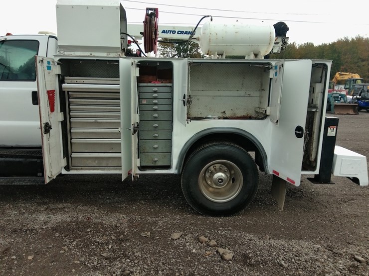 2004-ford-f650-image-19