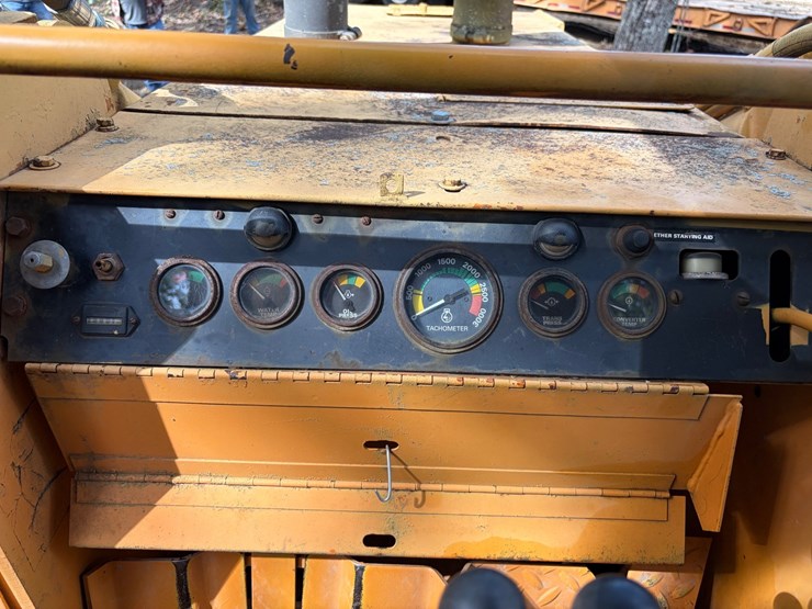 1984-case-1150c-image-20