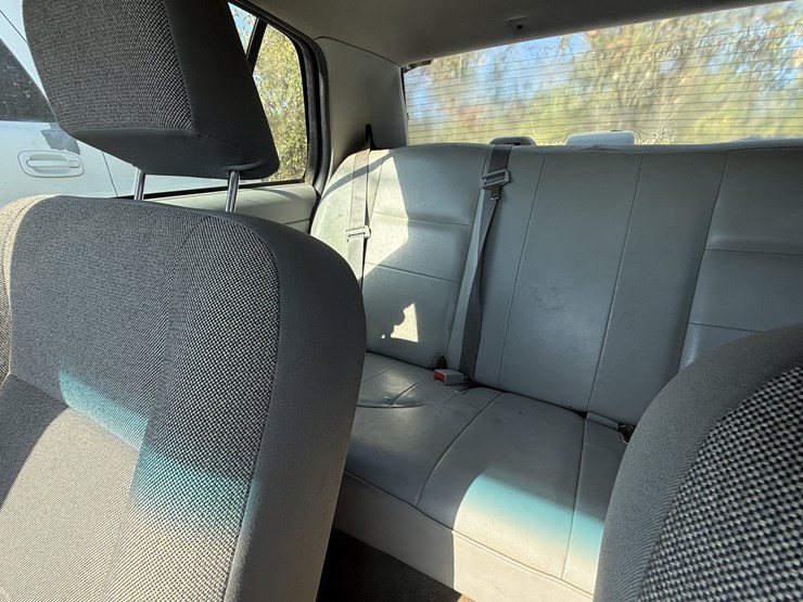 #46835-•-2005-ford-crown-victoria-sedan-2fafp71wx5x153100-inv#46835-image-47