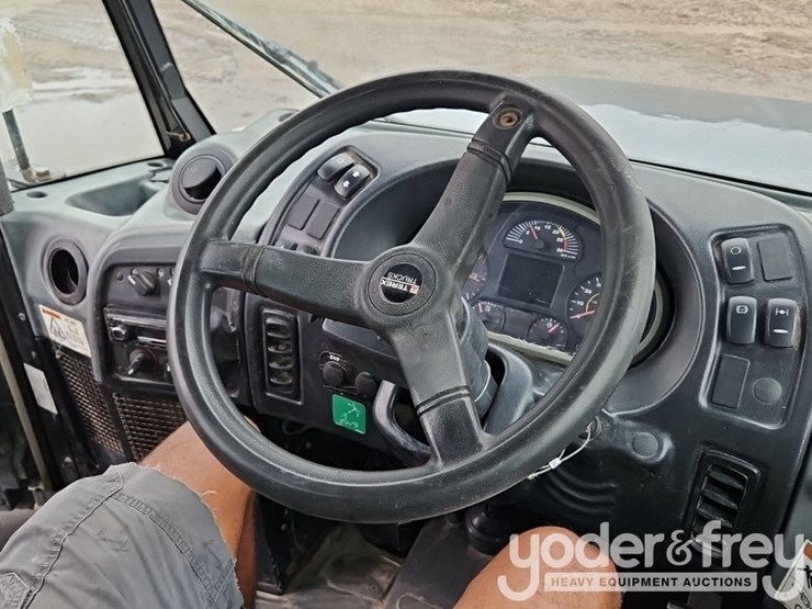 2020-terex-ta300-image-32