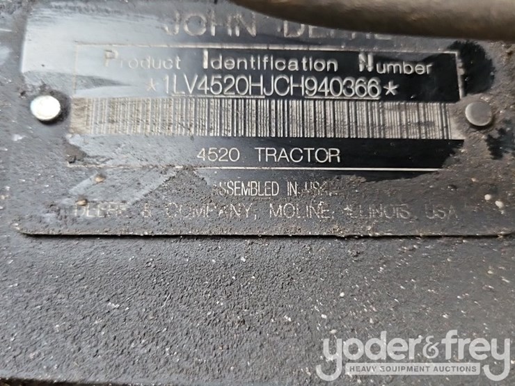 2012-john-deere-4520-image-30
