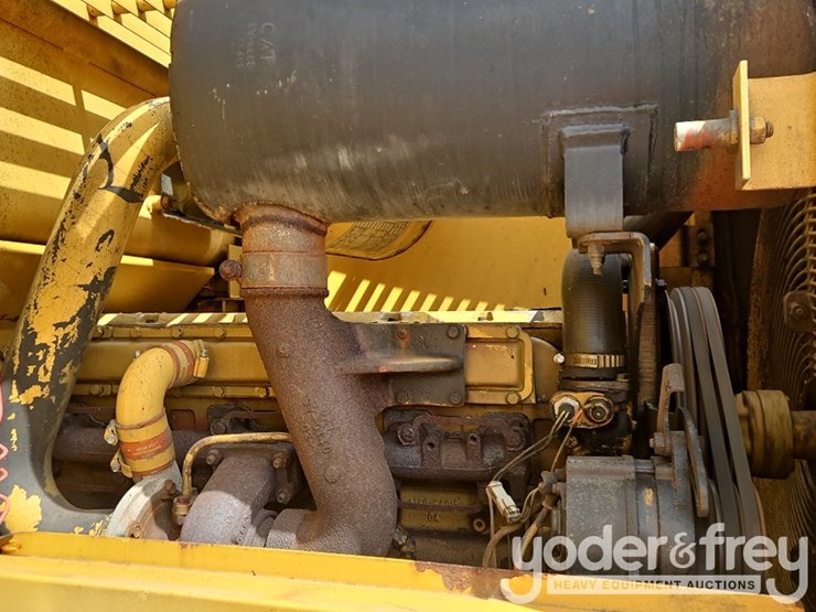 caterpillar-928f-image-18