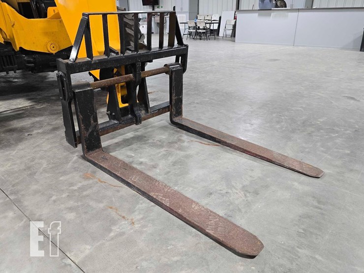 2015-jcb-507-42-image-10