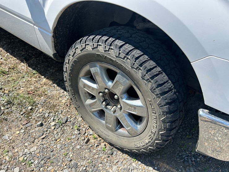 2014-ford-f150-xlt-image-14