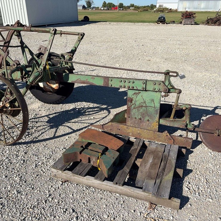 Oliver Single Bottom Brush Plow
