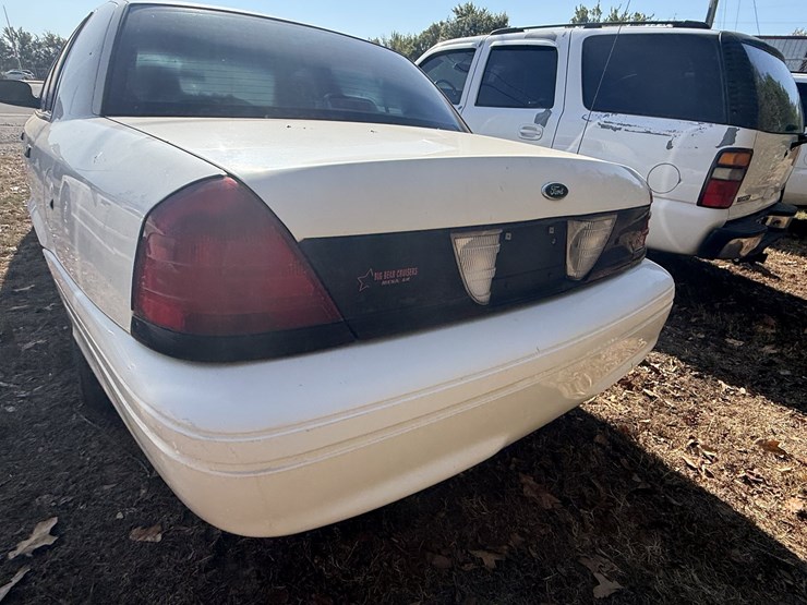 #46835-•-2005-ford-crown-victoria-sedan-2fafp71wx5x153100-inv#46835-image-6