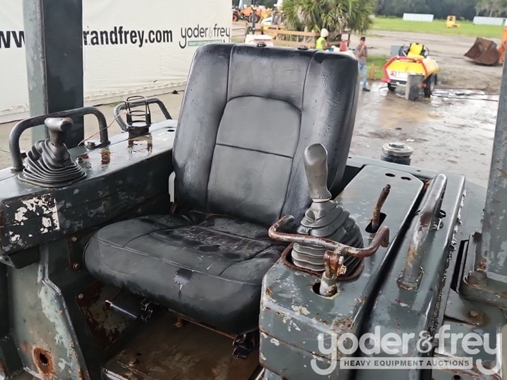 2001-komatsu-d61ex-12-image-27