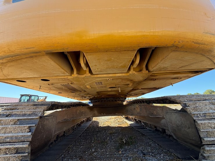 2016-caterpillar-323fl-image-9