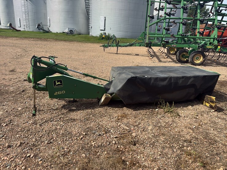 john-deere-260-image-1