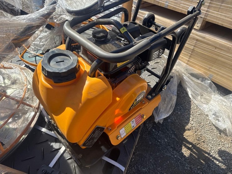 new-first-rate-tool-co-gas-plate-compactor-model-c90t-image-2