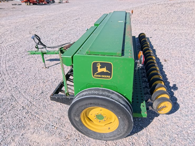 john-deere-450-image-2