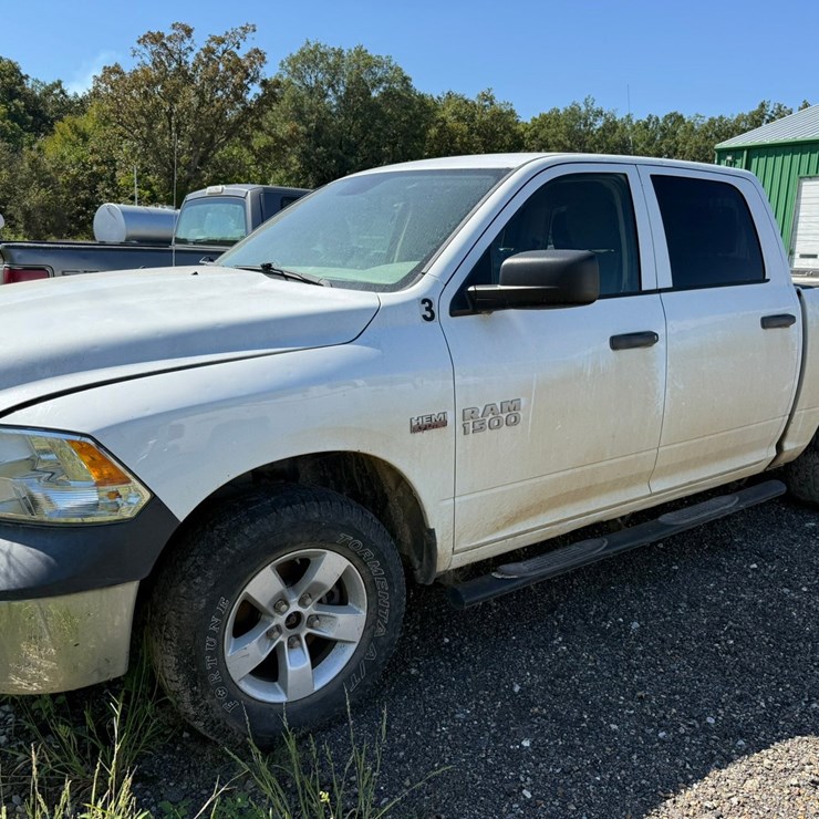 2016 DODGE 1500