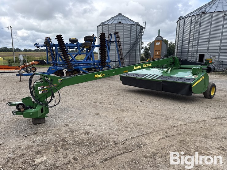 2020-john-deere-946-image-1
