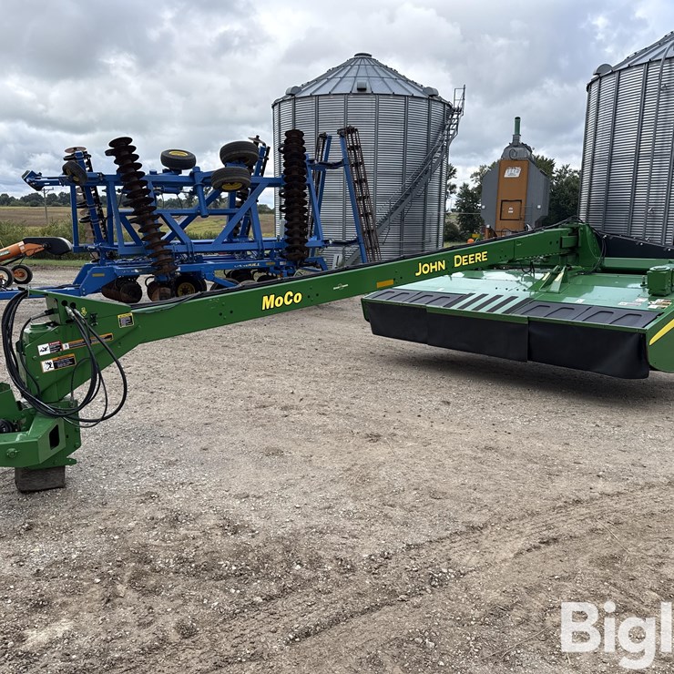 2020 JOHN DEERE 946