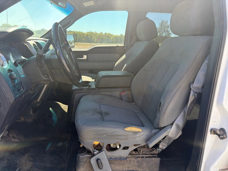 2013-ford-f150-xlt-image-30