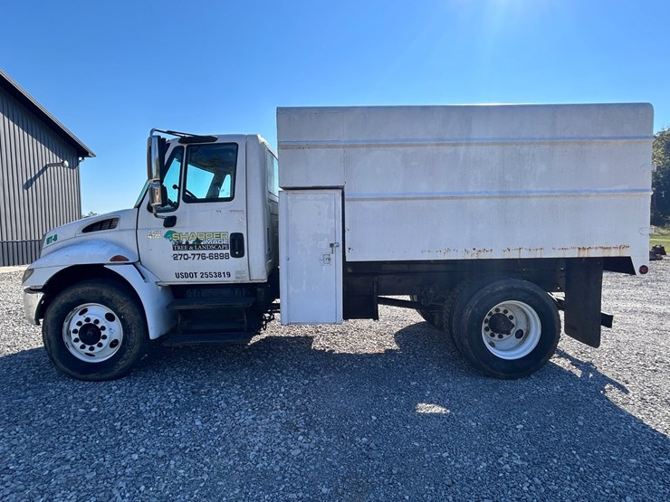 2002-international-durastar-4400-image-3