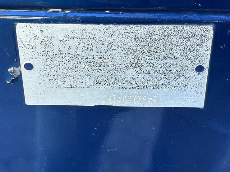 2017-gmc-3500-image-23