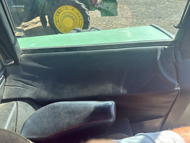 1980-john-deere-4440-image-18