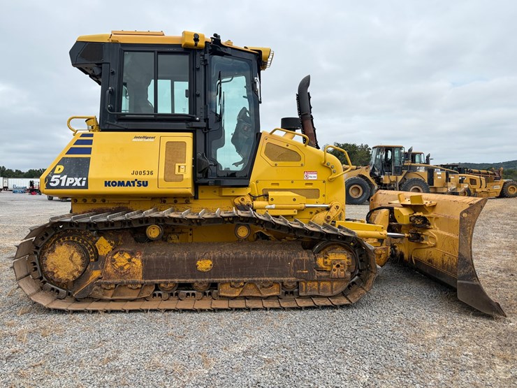 2018-komatsu-d51pxi-24-image-16