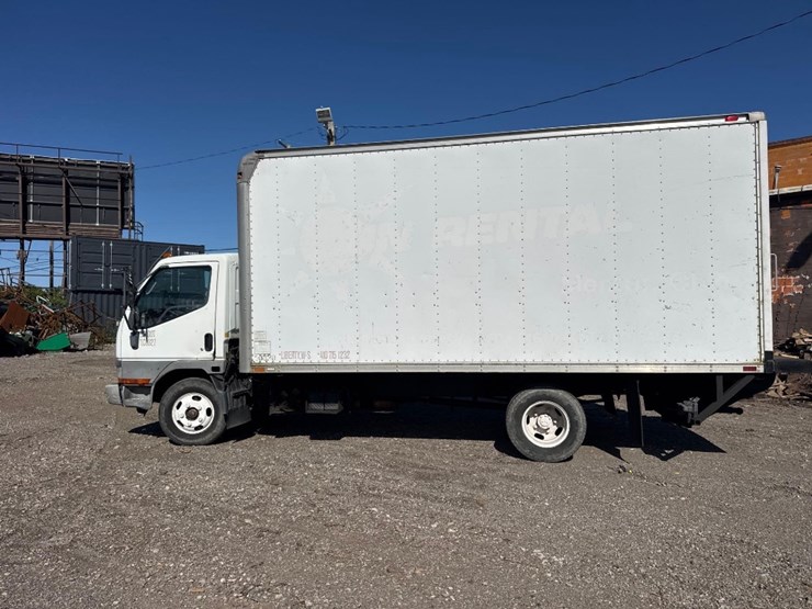 2004-mitsubishi-fuso-fe649-image-17
