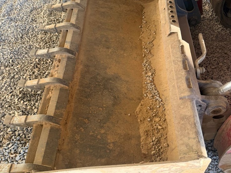 #82-•-omni-quip-compact-skid-steer-image-23