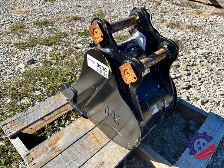 caterpillar-12-image-3