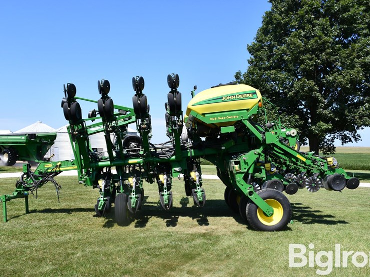 2009-john-deere-1790-ccs-image-8