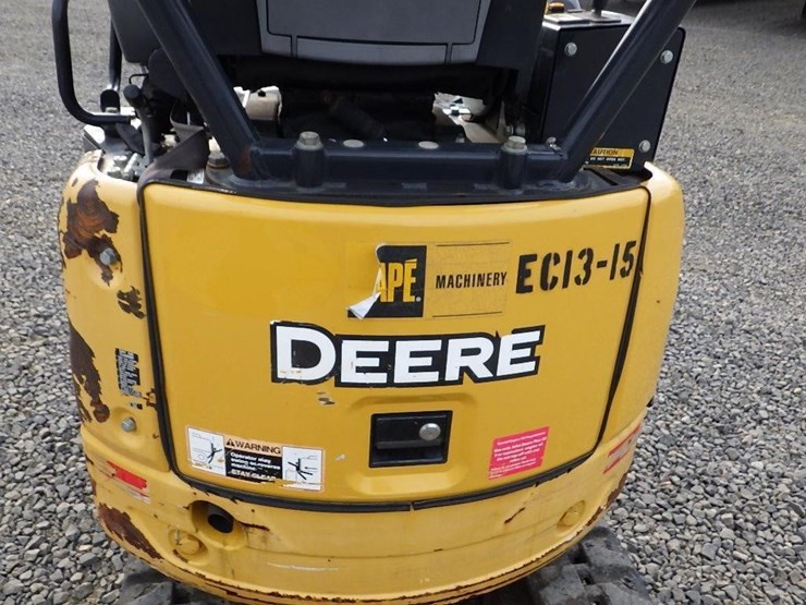 2017-deere-17g-image-15