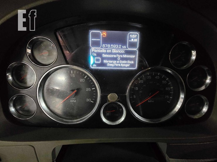 2015-kenworth-t680-image-12