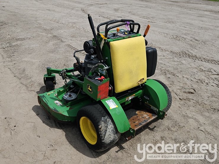 2019-john-deere-652m-image-3
