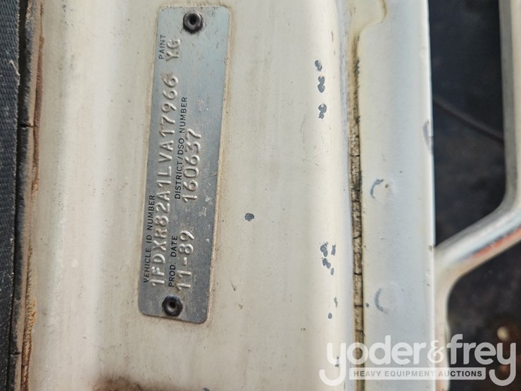 1990-ford-l8000-image-35