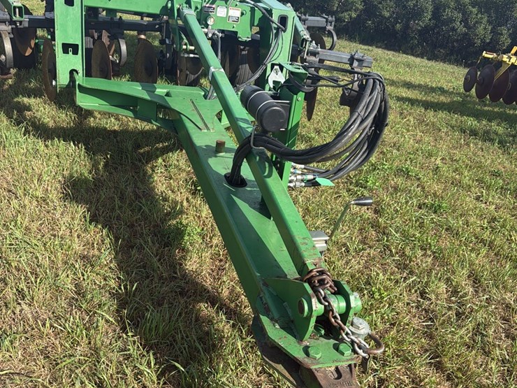 john-deere-2700-image-5