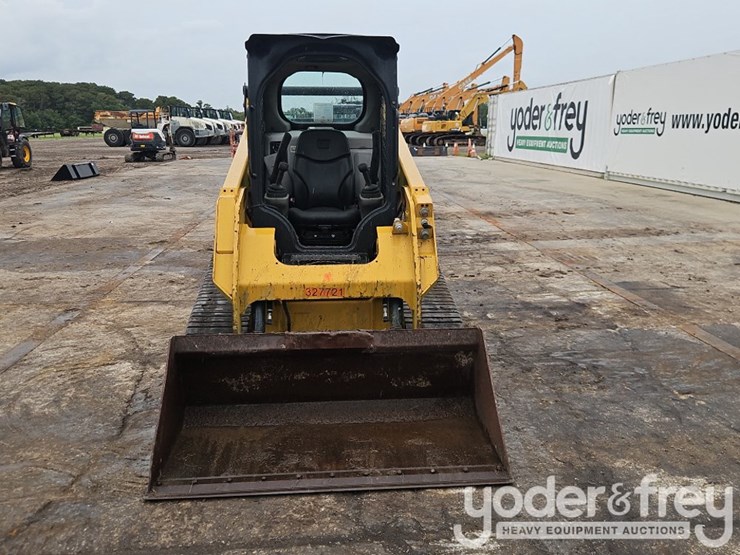 2018-caterpillar-257d-image-13