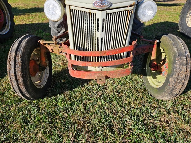 ford-8n-image-9