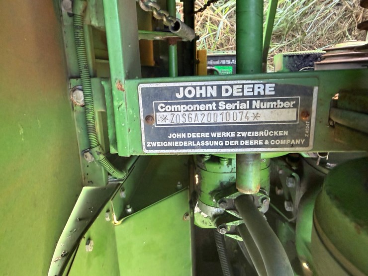 john-deere-4425-image-41