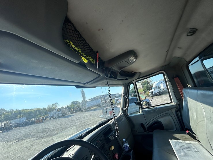2007-international-durastar-4400-image-24
