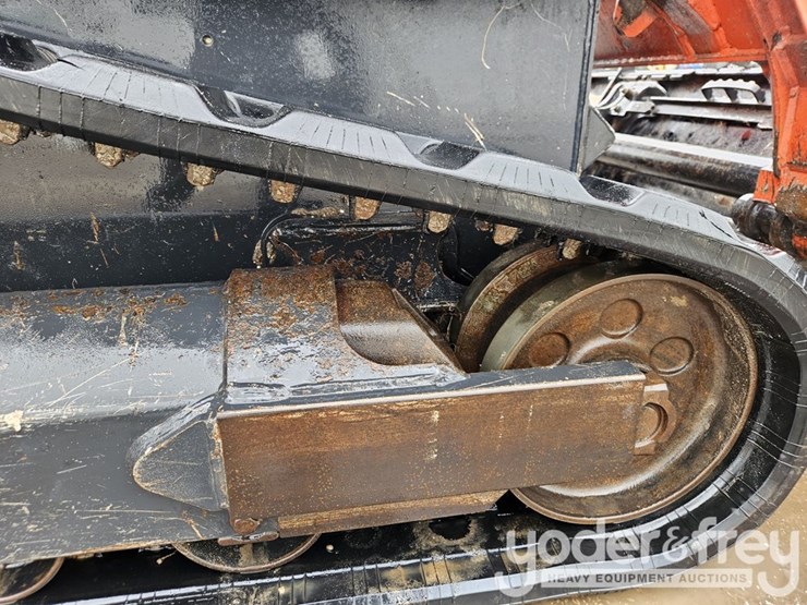 2023-kubota-svl65-2-image-11