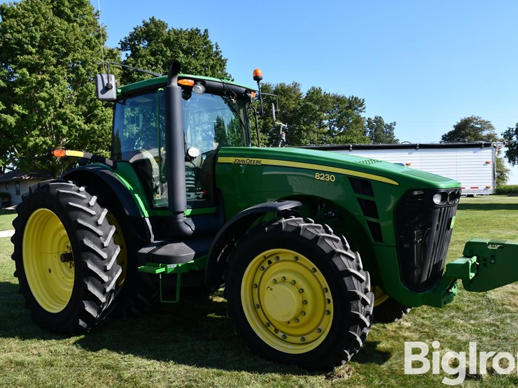2008-john-deere-8230-image-3