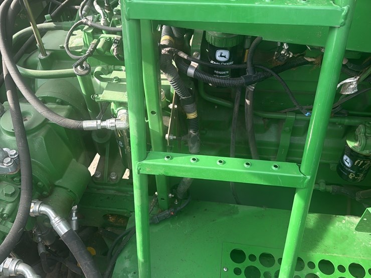 2012-john-deere-s550-image-14