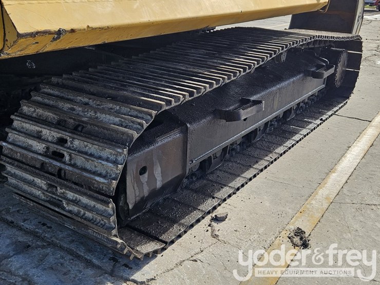 2015-komatsu-pc360-lc-11-image-11