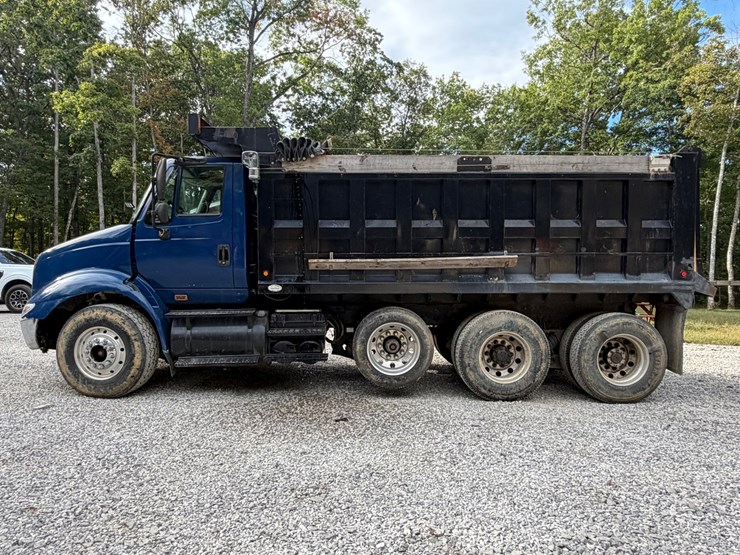 #63-•-2008-international-tri-axle-dump-truck-image-3