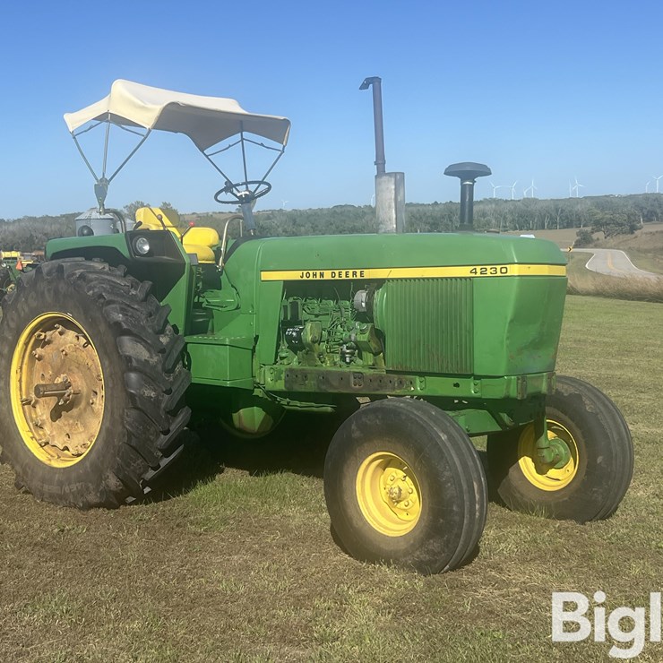 1974 JOHN DEERE 4230