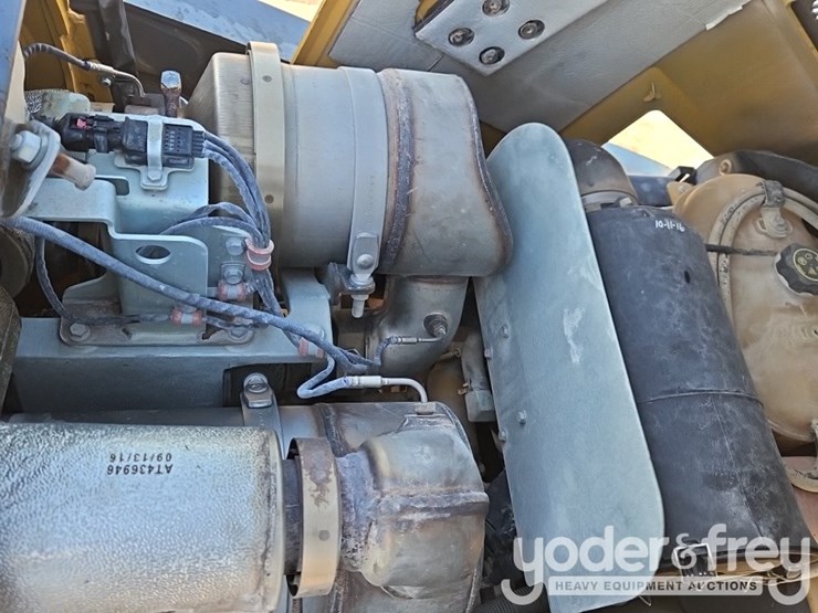 2016-deere-310sl-image-23