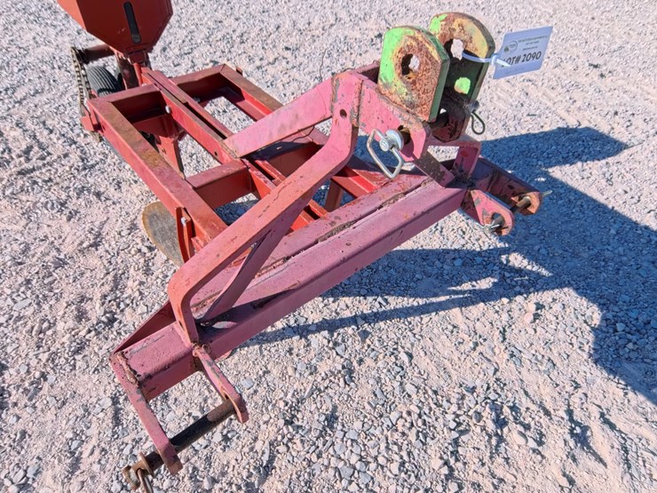 #2090-•-3-point-gopher-machine-image-4
