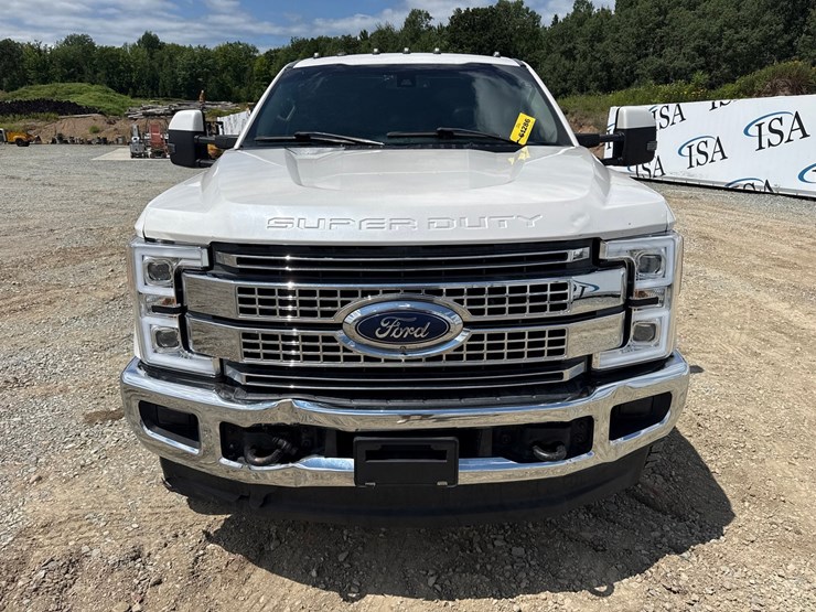 2017-ford-f350-image-8