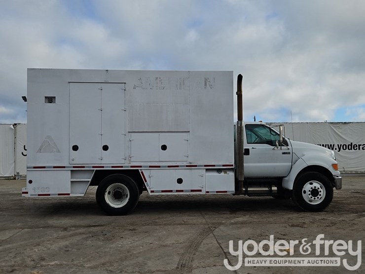 2008-ford-f750-image-6
