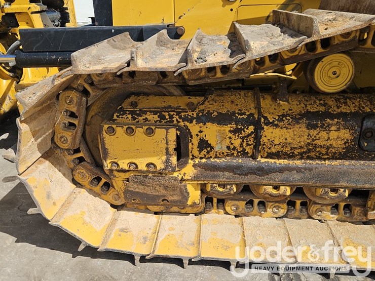 2021-caterpillar-d4-lgp-image-26