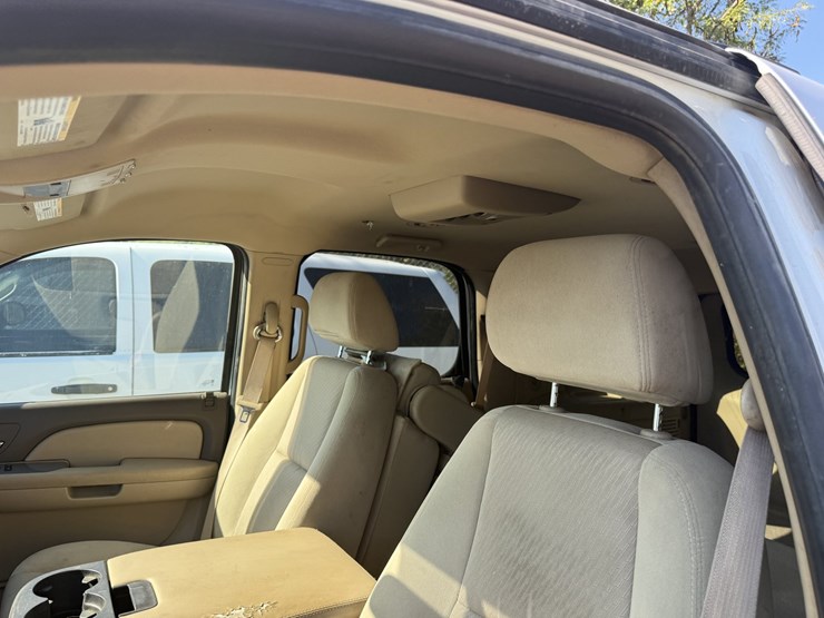 2009-chevrolet-tahoe-image-56