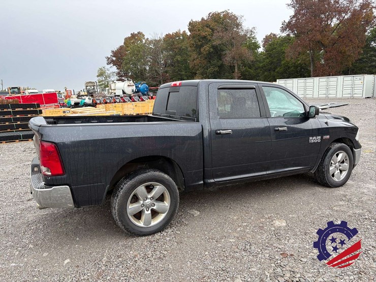 2016-dodge-1500-image-4