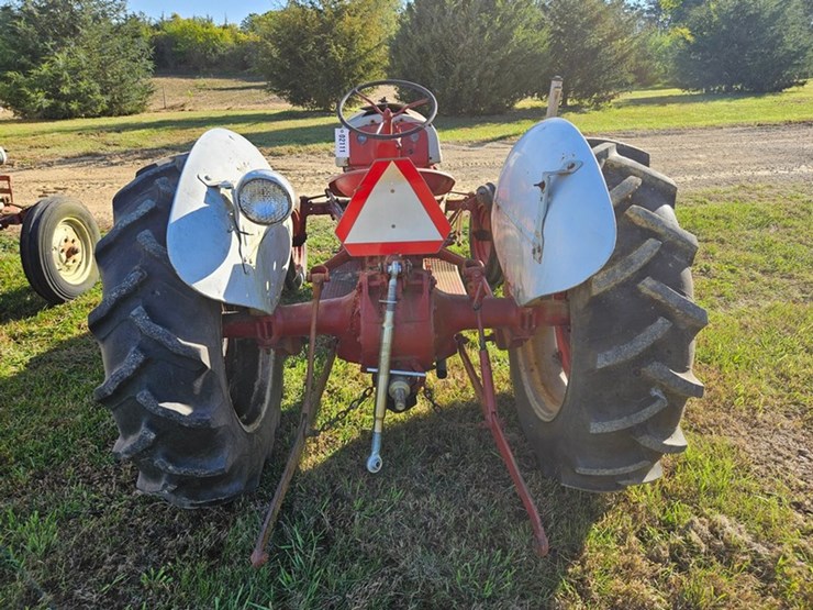 ford-8n-image-4